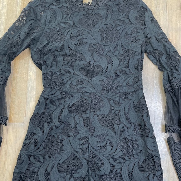 Romper - Picture 2 of 4